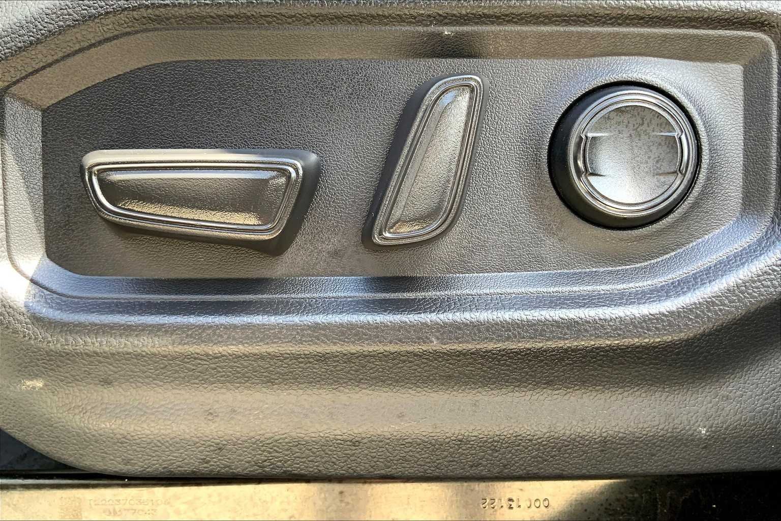 Used 2022 Magnetic Gray Metallic Toyota SR5 image 34