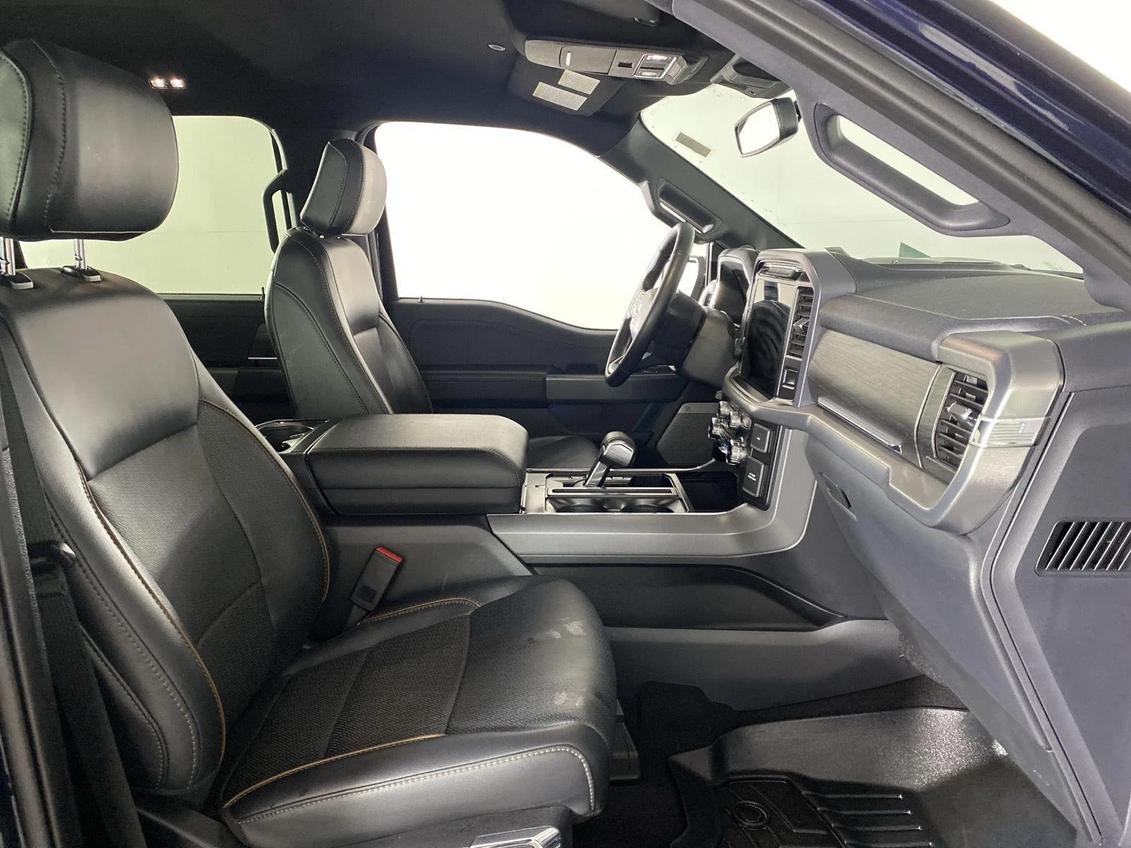 Used 2024 Blue Ford LARIAT image 28