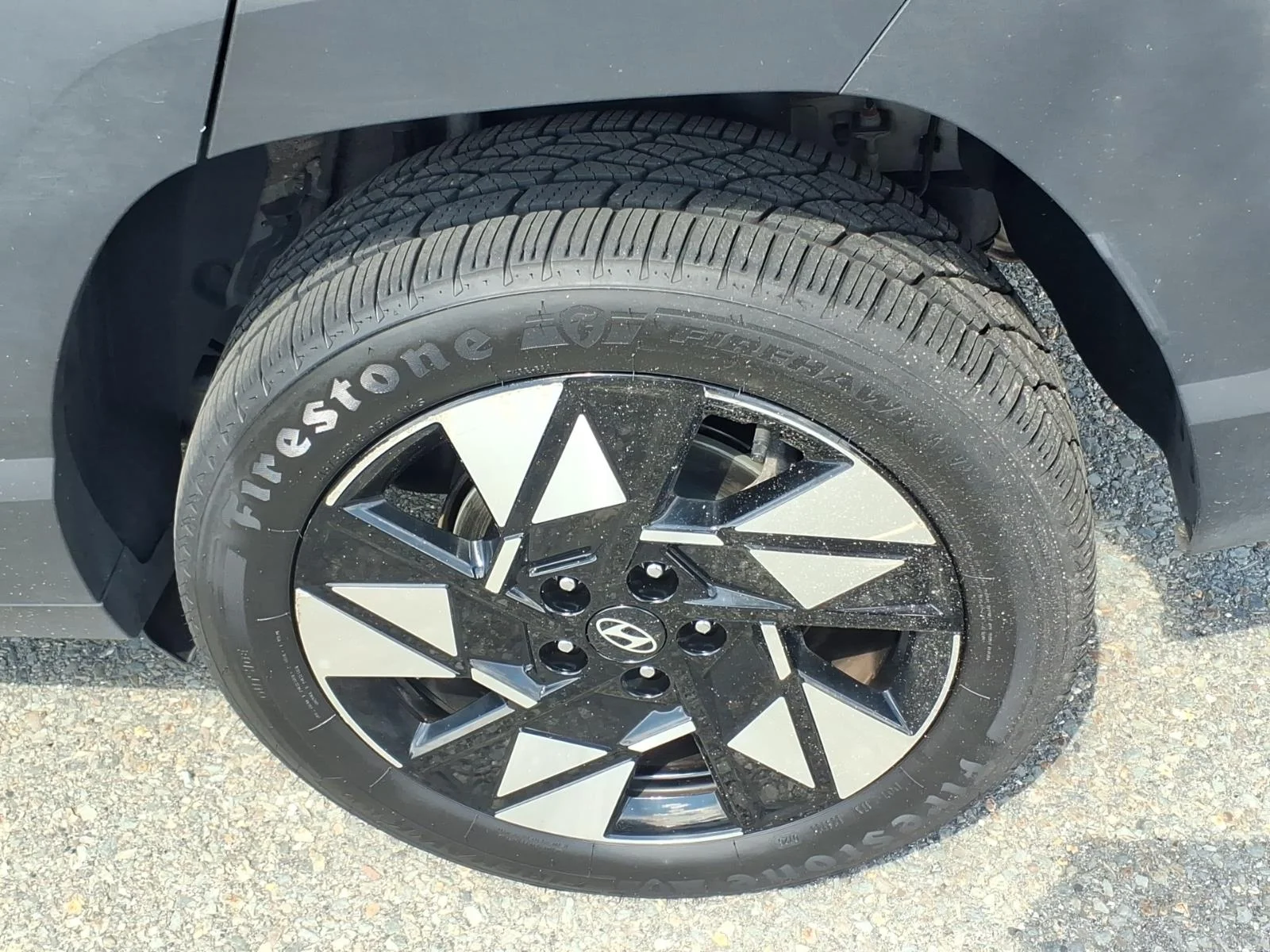 Used 2025 Gray Pearl Hyundai SEL image 8