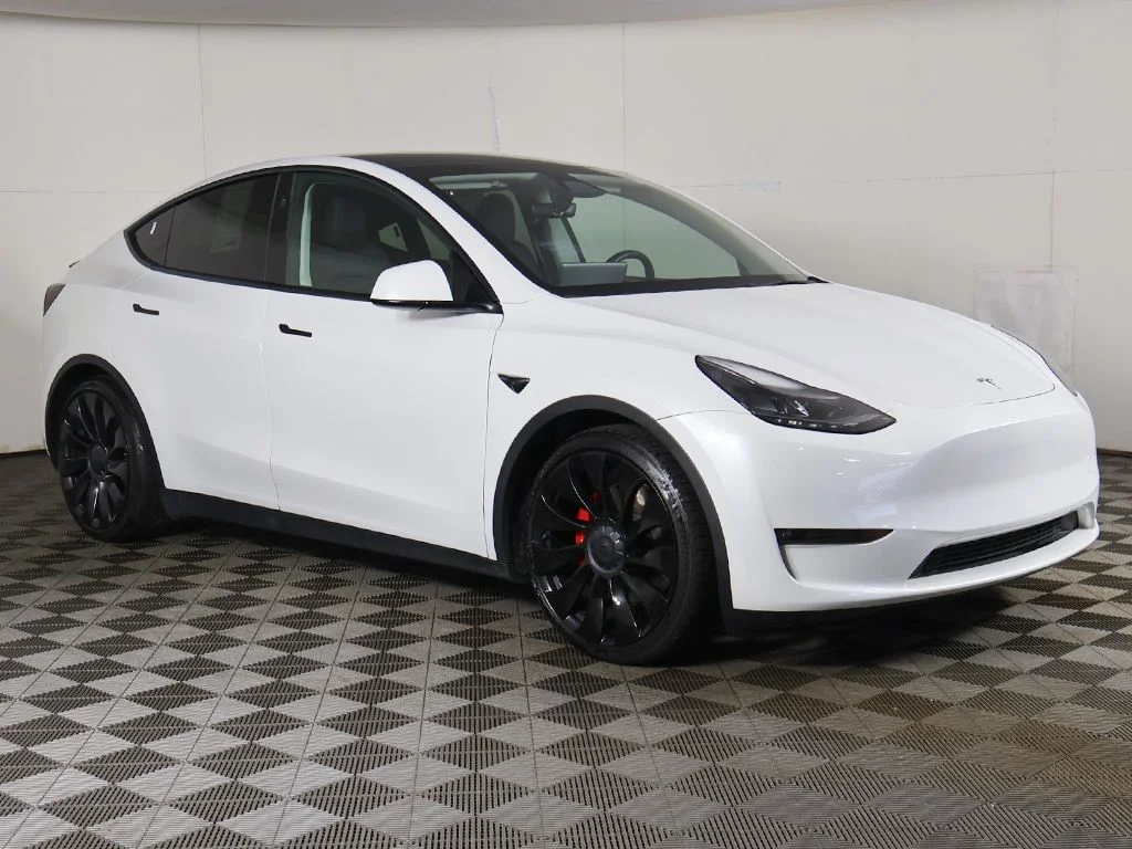 Used 2023 Tesla Model Y Performance with VIN 7SAYGDEFXPF828915 for sale in Bedford, OH
