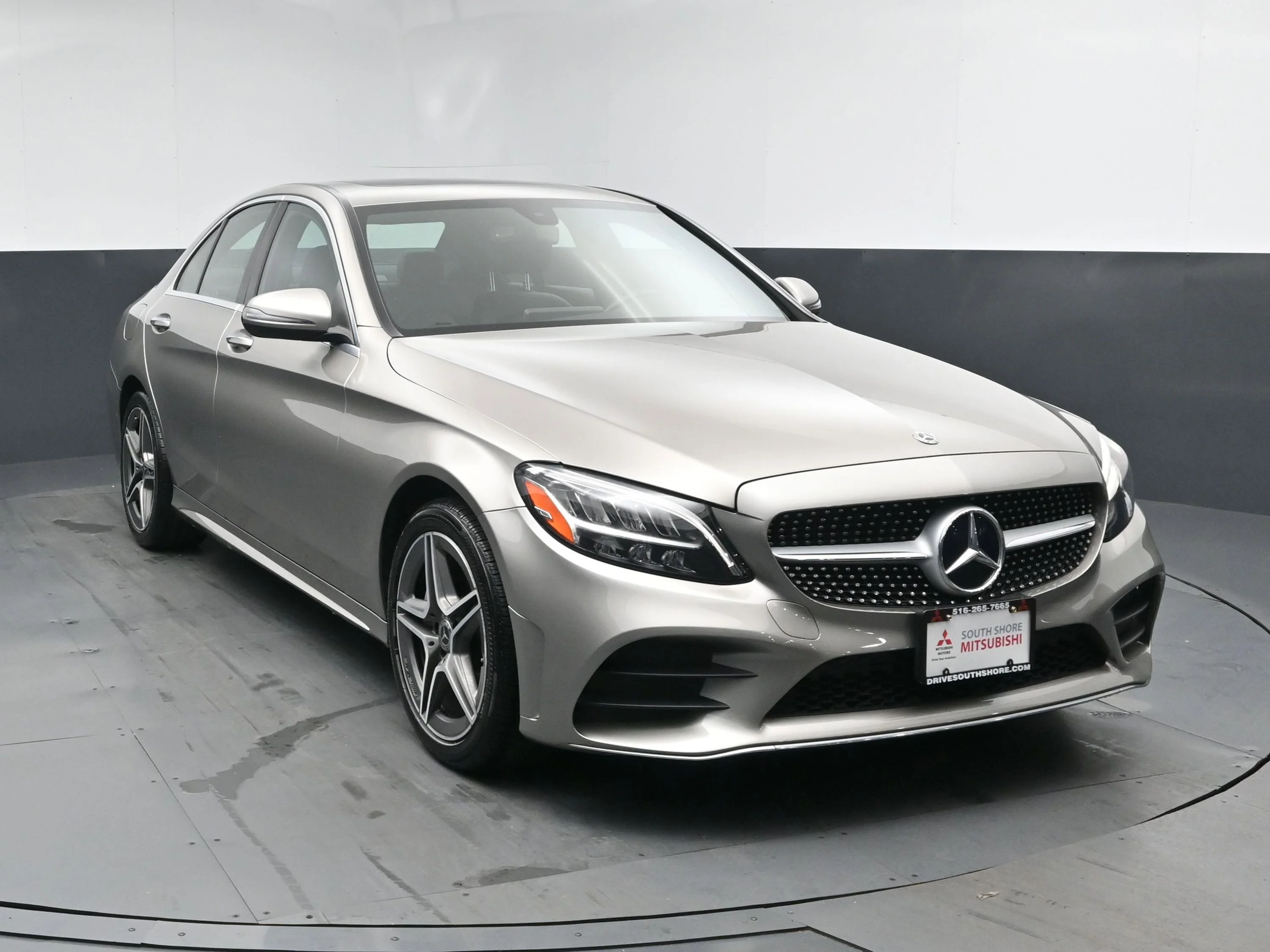 Used 2020 Mercedes-Benz C-Class Sedan C300 with VIN WDDWF8EB2LR558620 for sale in Freeport, NY