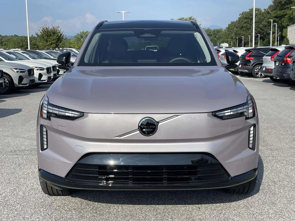 New 2026 Aurora Silver Volvo Ultra image 24
