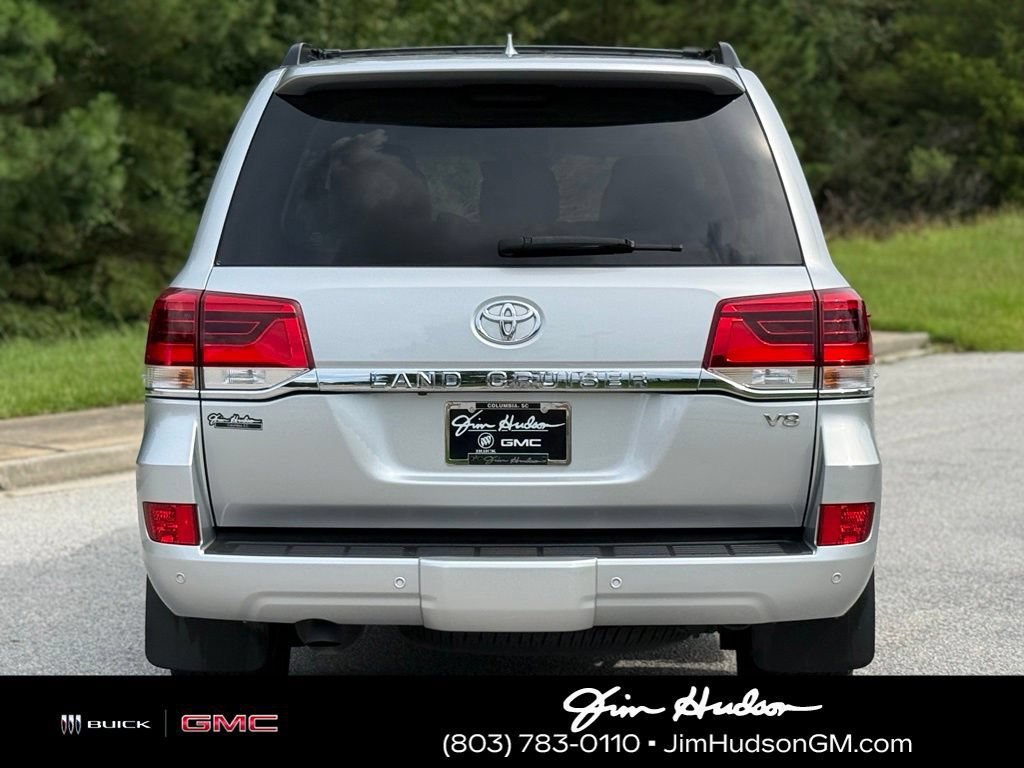 Used 2021 Silver Toyota 4DR 4WD image 14