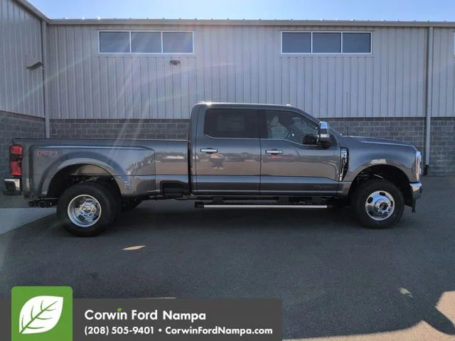 New 2026 Gray Ford Lariat image 2