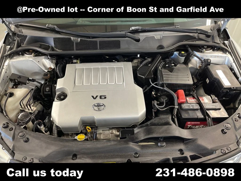 Used 2010 Silver Toyota Base image 9