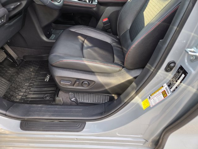 Used 2025  Toyota XSE image 16