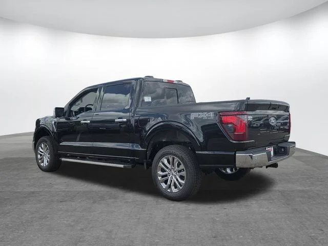 New 2026 Agate Black Metallic Ford XLT image 24