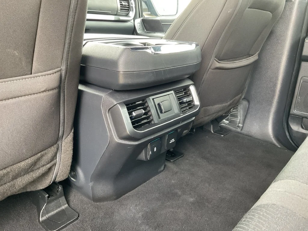 Used 2023 Black Ford XLT image 18