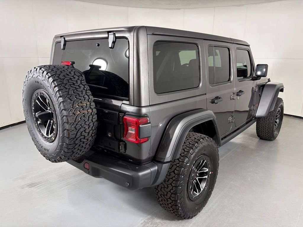 New 2026 Granite Crystal Metallic Clear-Coat Exterior Paint Jeep Rubicon X image 8