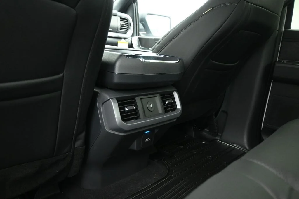 New 2026 Oxford White Ford XLT image 20