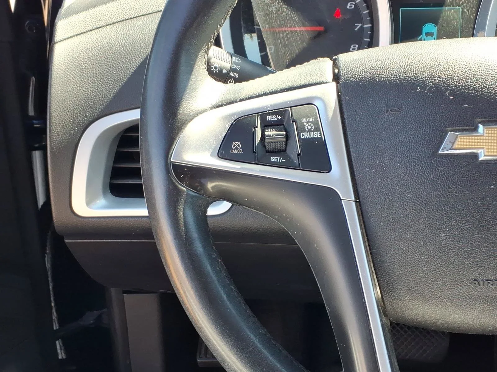 Used 2015 Blue Velvet Metallic Chevrolet LT image 16