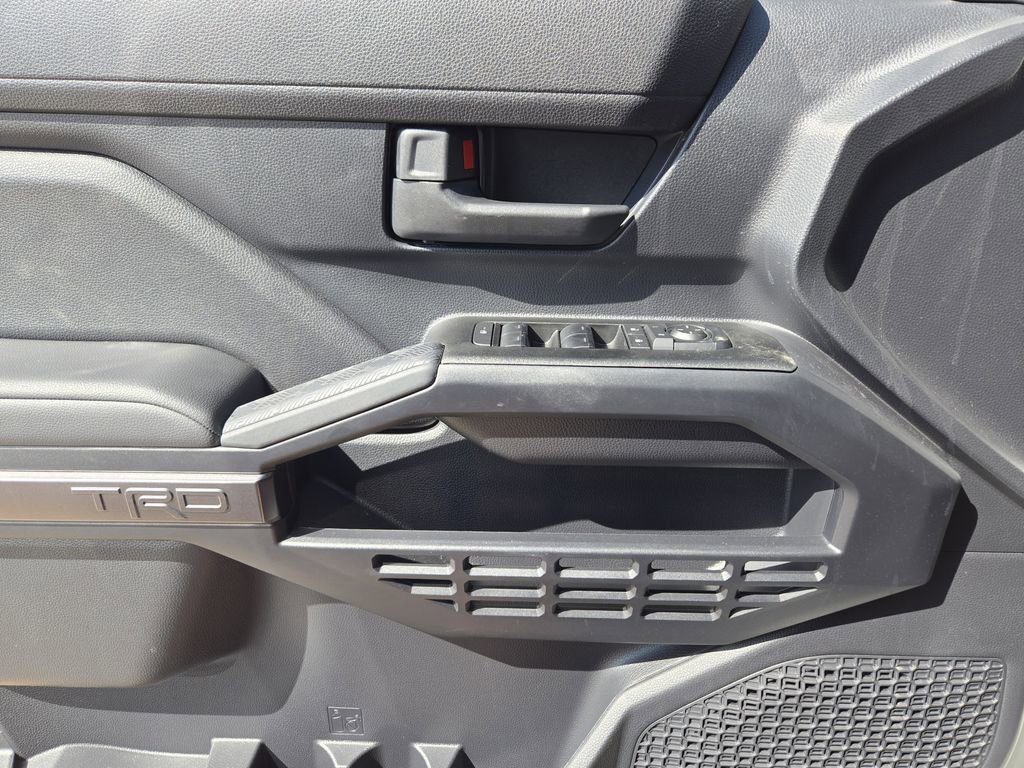 2025 Toyota 4Runner TRD Off-Road - Photo 18