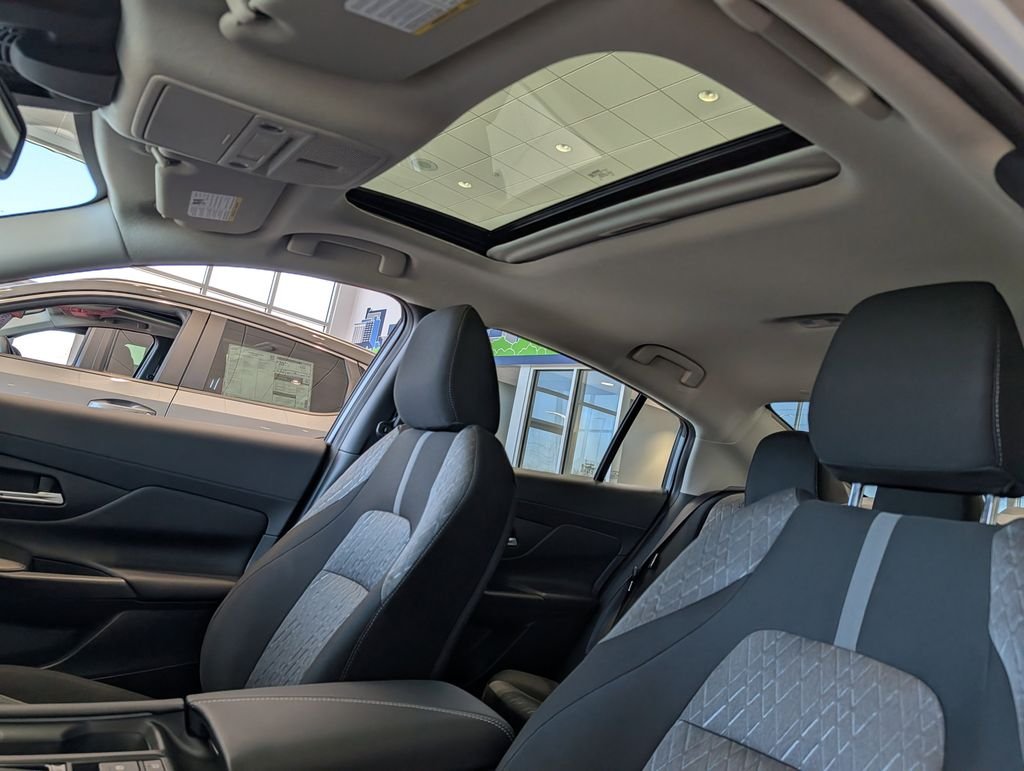2026 Nissan Sentra SV - Photo 6