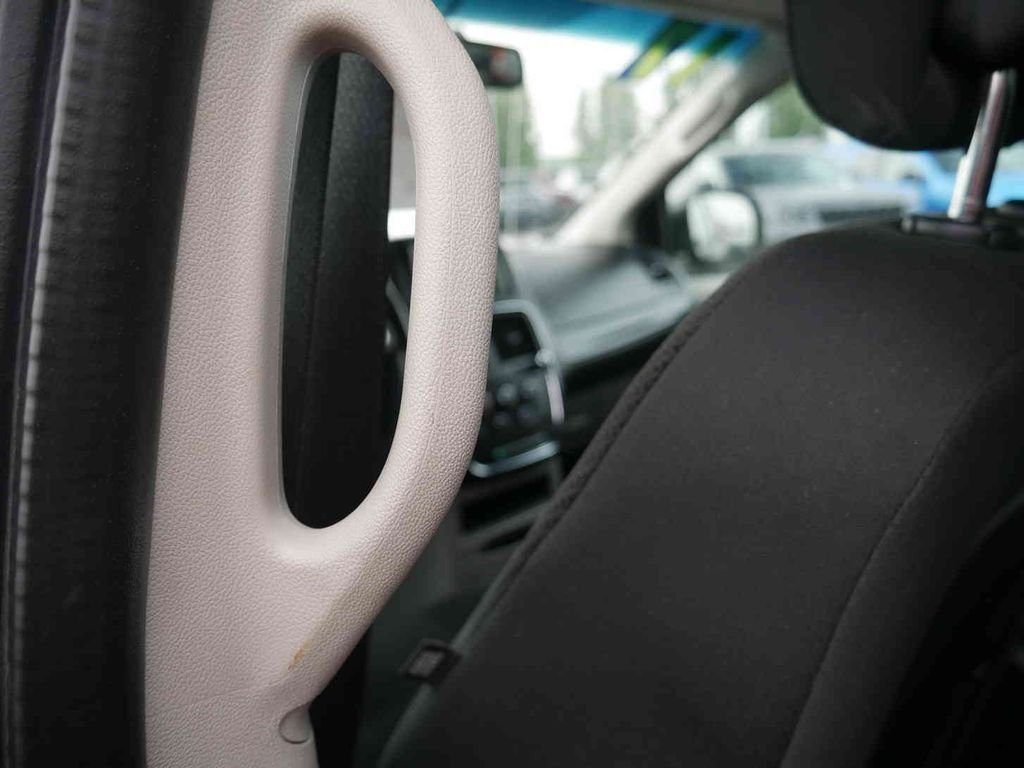 Used 2017 Black Dodge SE image 15