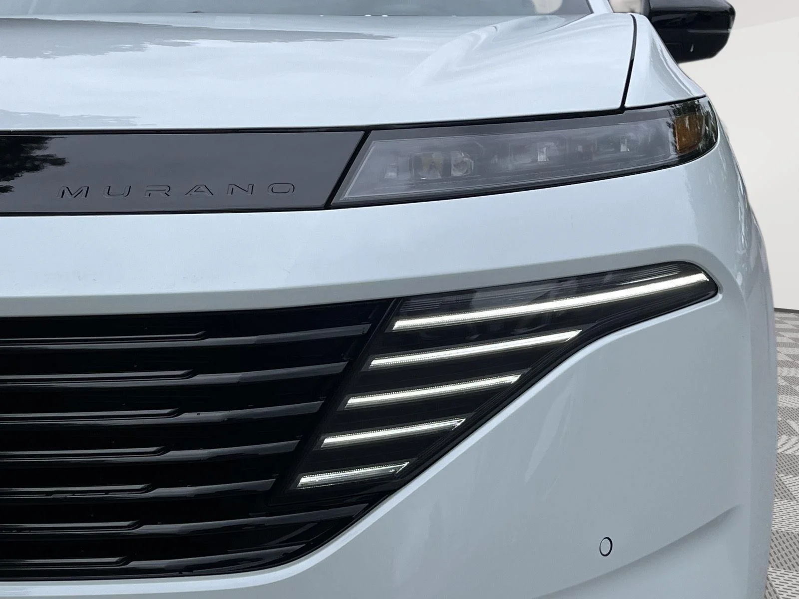 New 2026 Everest White Pearl TriCoat Nissan SL image 10