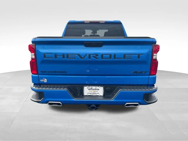 Used 2026 Riptide Blue Metallic Chevrolet RST image 4