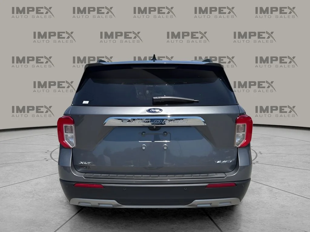 Used 2021 Gray Ford XLT image 4