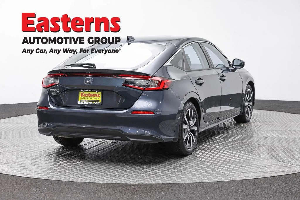 Used 2024 Gray Honda EX-L image 5