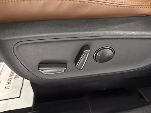 Used 2022 Black Ford Outer Banks image 17