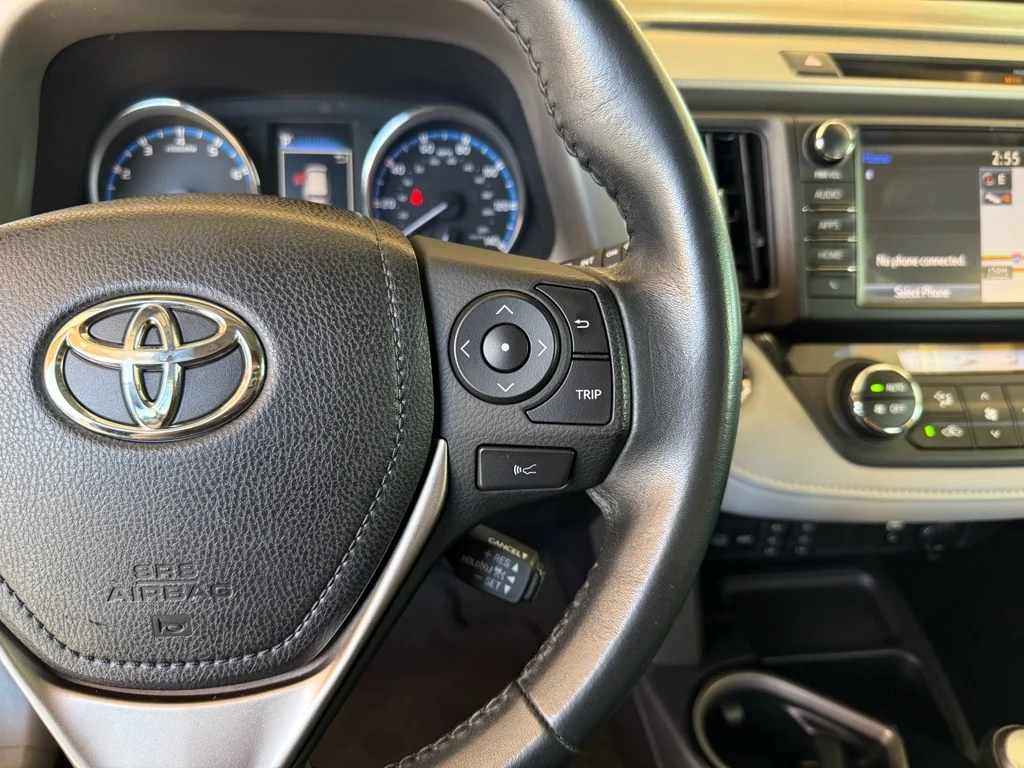 Used 2018 Silver Sky Metallic Toyota Limited image 17
