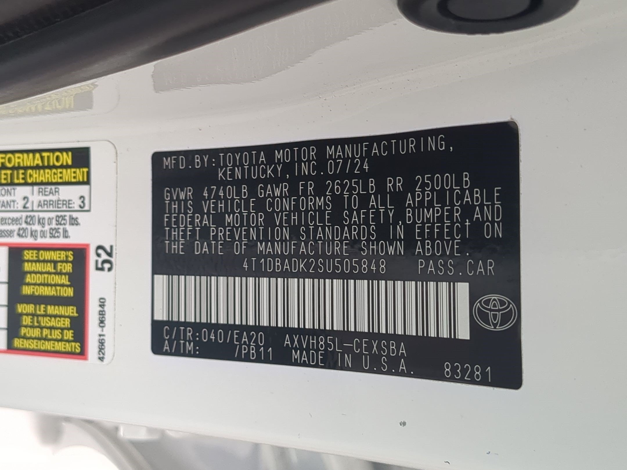 Used 2025 Ice Toyota LE image 36