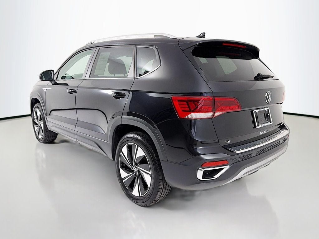 Used 2023 Deep Black Pearl Volkswagen SE 4MOTION image 5