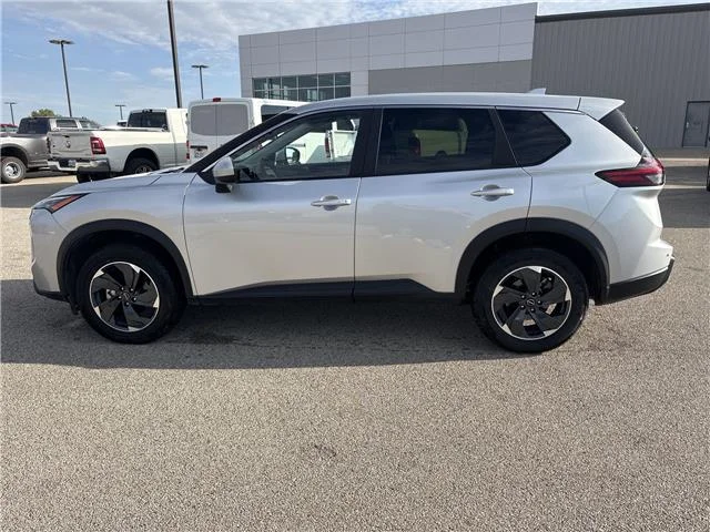 Used 2025 Brilliant Silver Metallic Nissan SV Front-Wheel Drive image 4