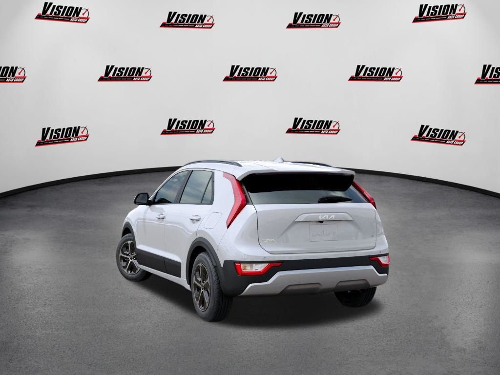 New 2026 Snow White Pearl Kia EX image 4