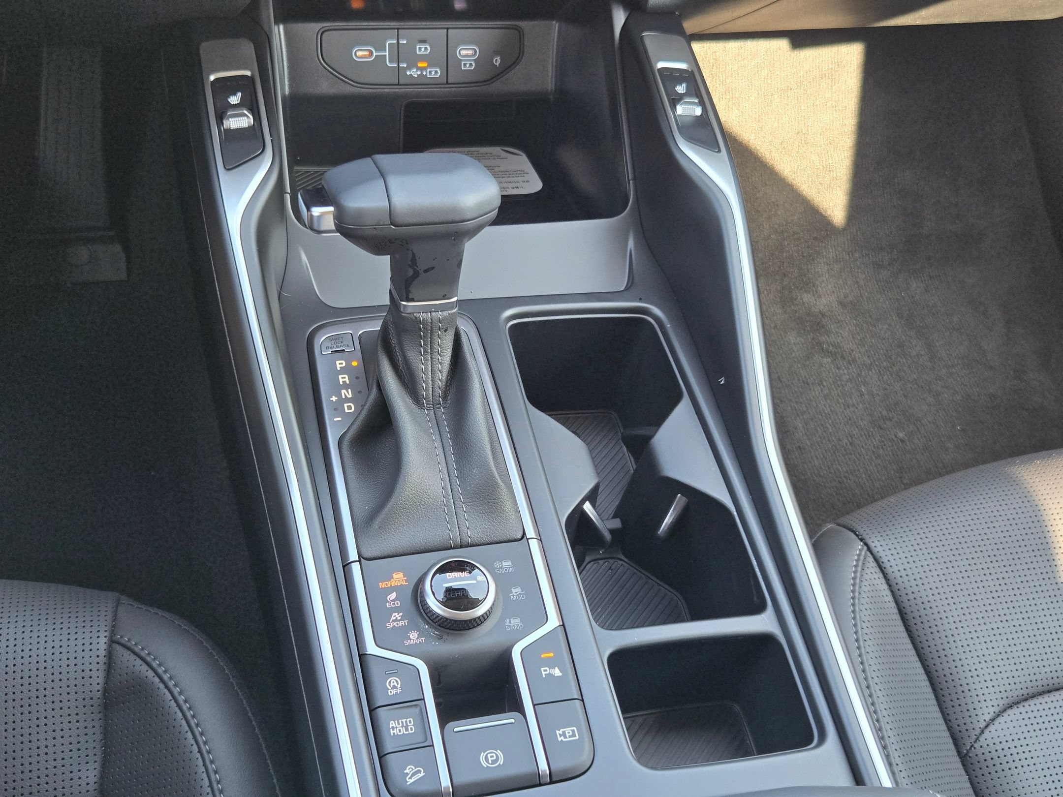 New 2026 Ivory Silver Kia S image 27