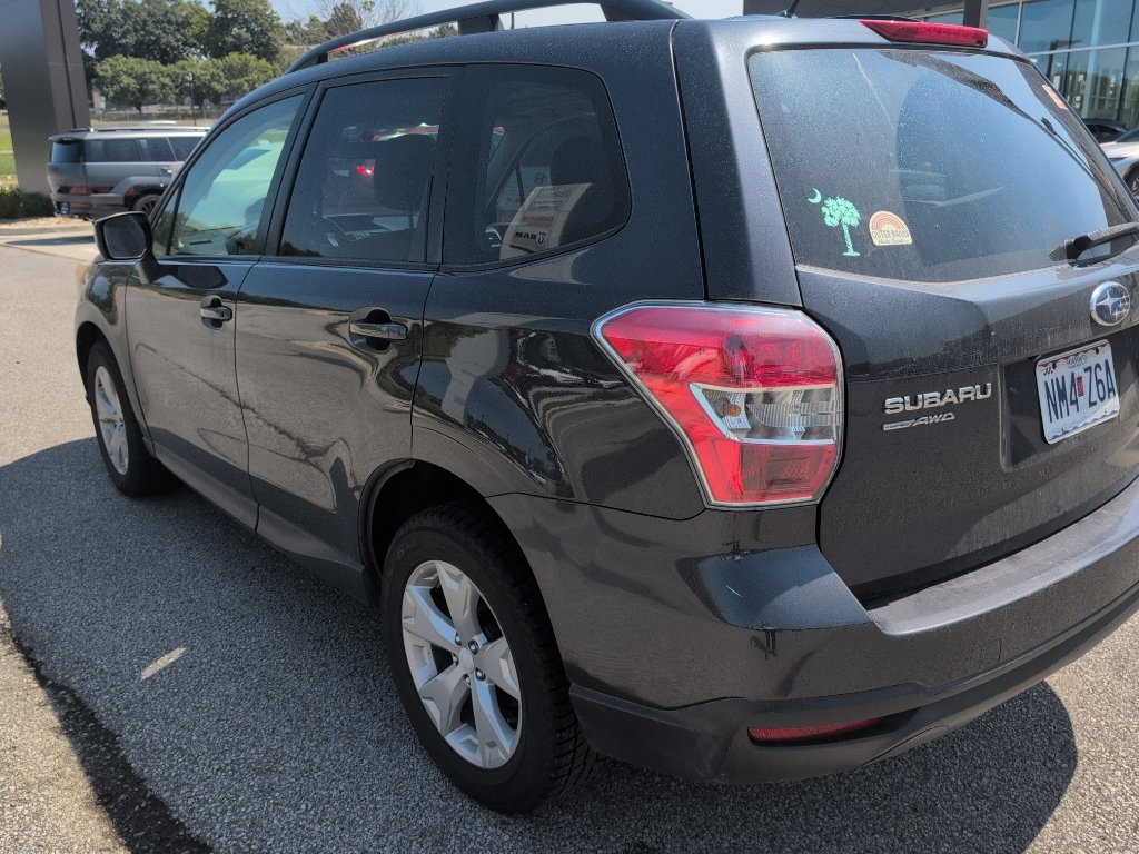 Used 2015 Dark Gray Metallic Subaru 2.5i Premium image 9