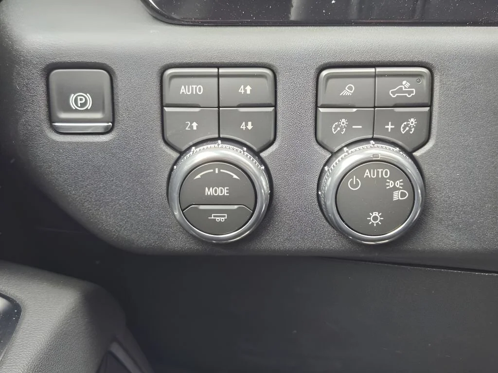 2026 GMC Sierra 1500 SLE - Photo 23
