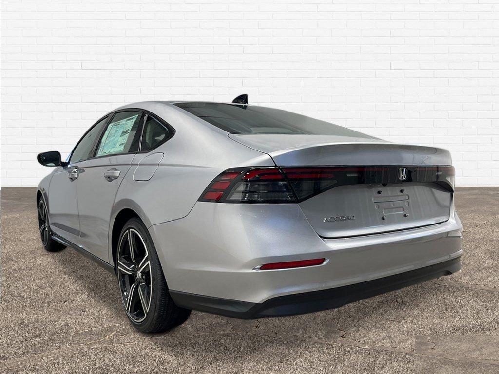 New 2026 Solar Silver Metallic Honda SE image 4