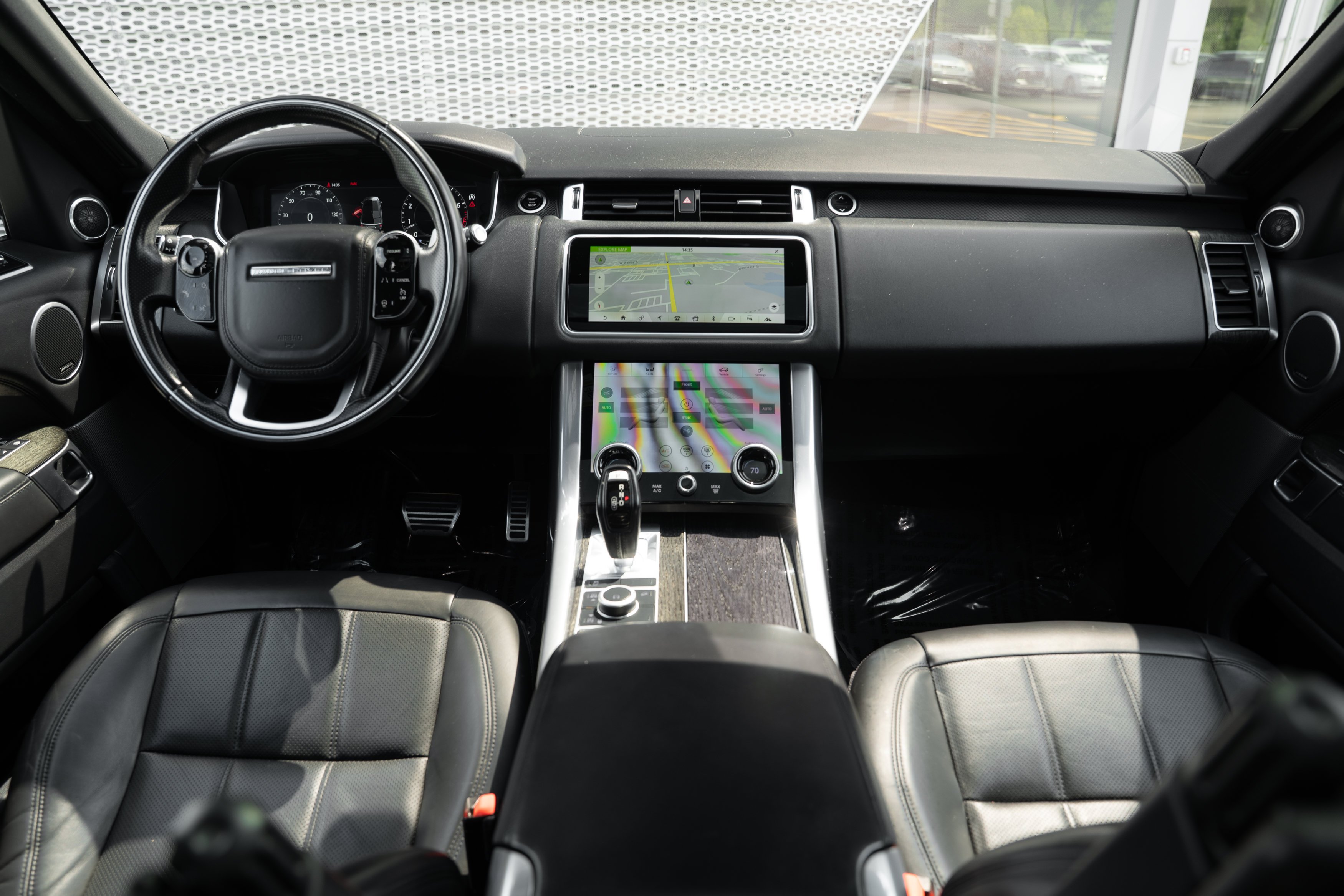 Used 2021 Santorini Black Metallic Land Rover HSE Silver Edition image 8