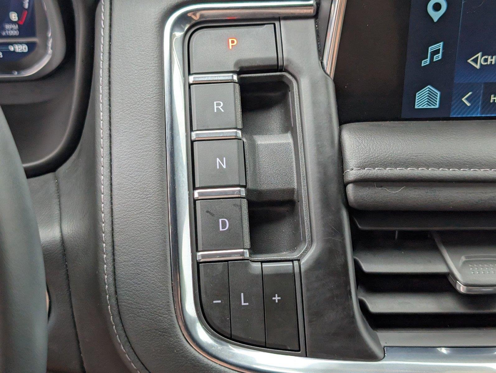 Used 2024 Black Chevrolet Z71 image 25