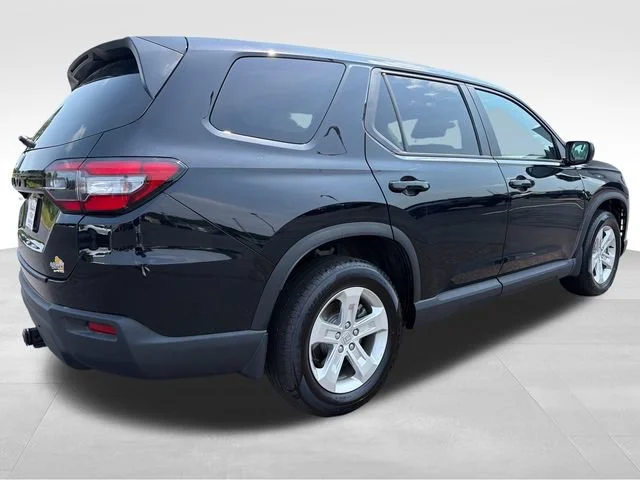 Used 2024 Black Honda LX image 7