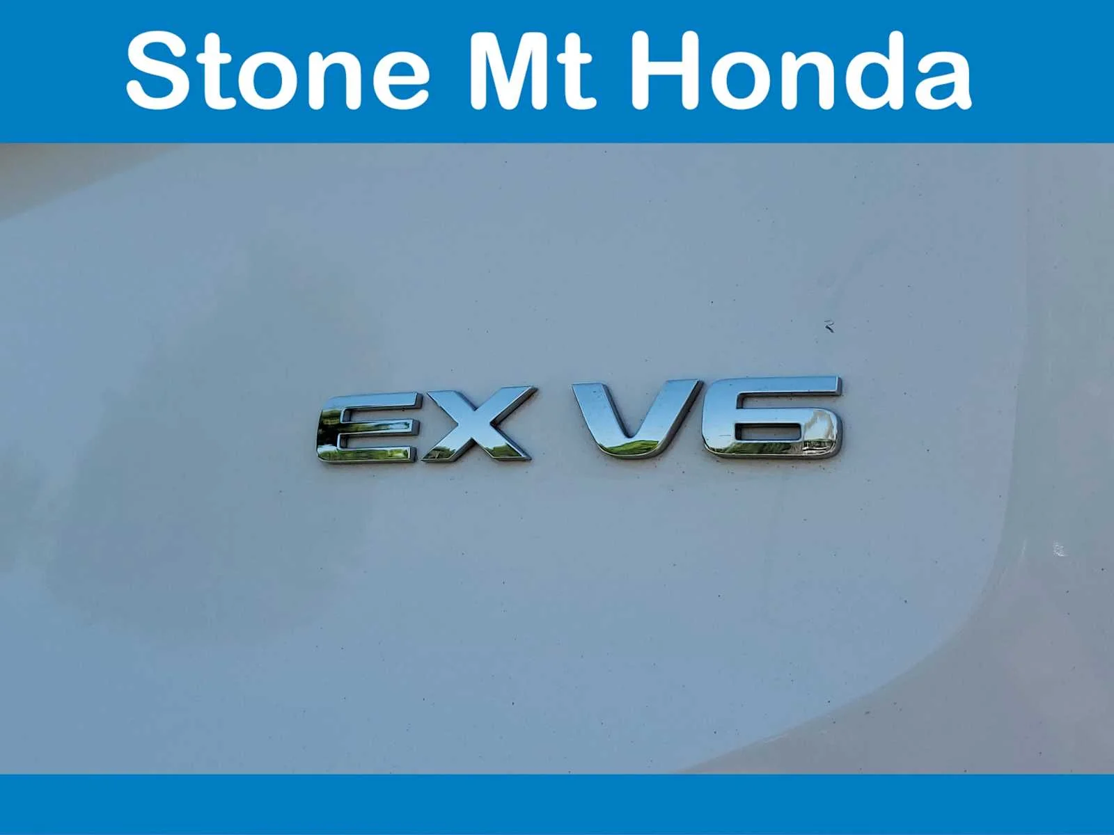 Used 2021 Glacial White Pearl Kia EX image 7