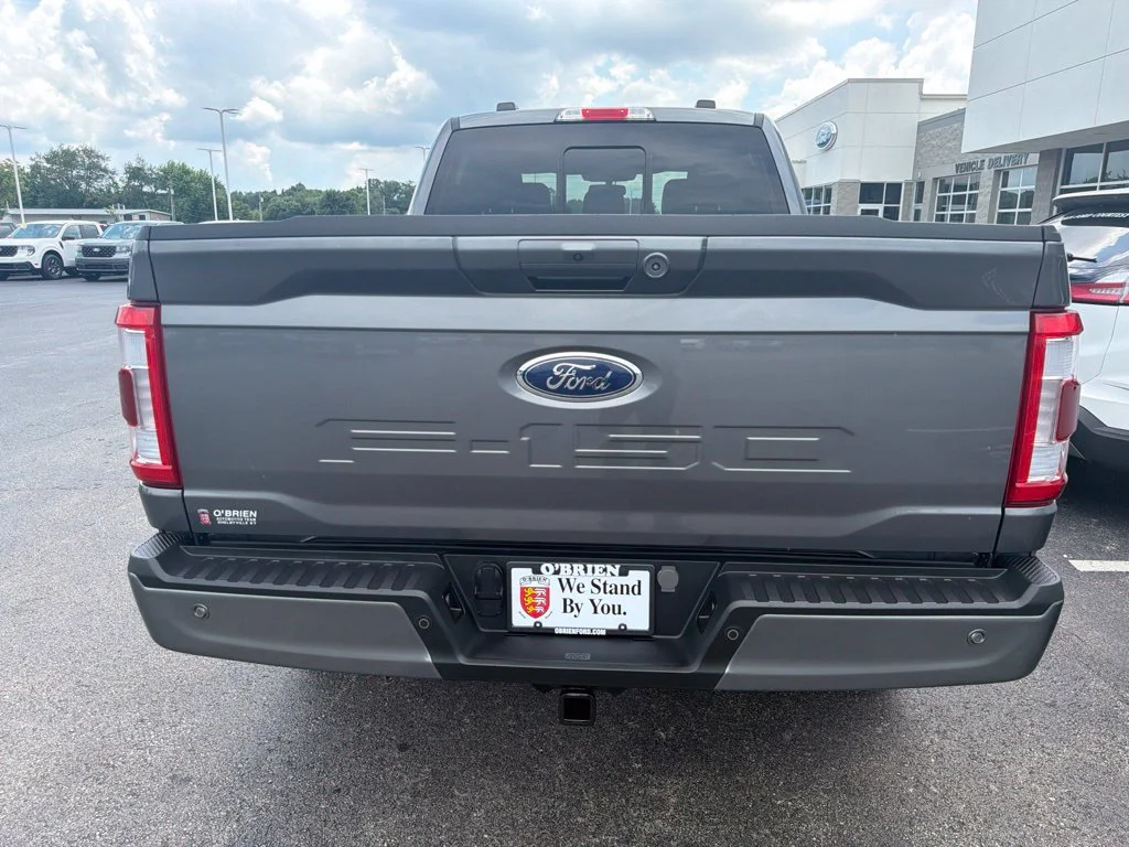 Used 2023 Carbonized Gray Metallic Ford Lariat image 4