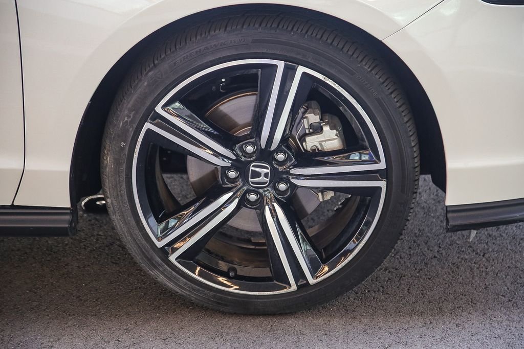 Certified Used 2024 Platinum White Pearl Honda HYBRID SPORT image 10