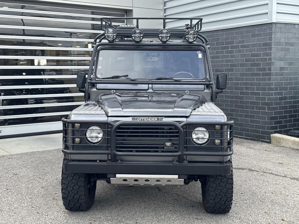 Used 1997 Beluga Black Clearcoat Land Rover COLLECTOR SERIES image 2