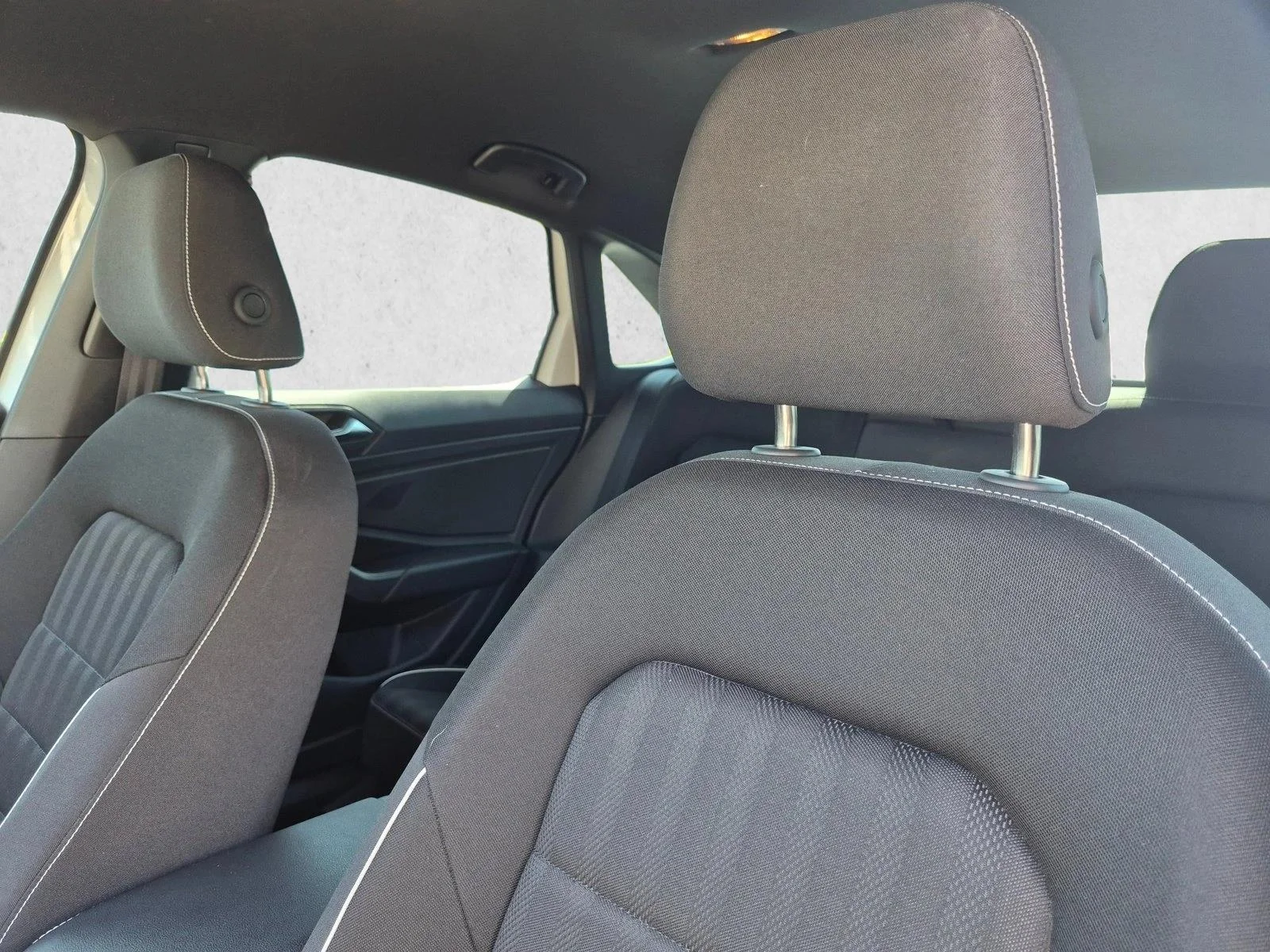 Used 2024 White Volkswagen Sport image 4