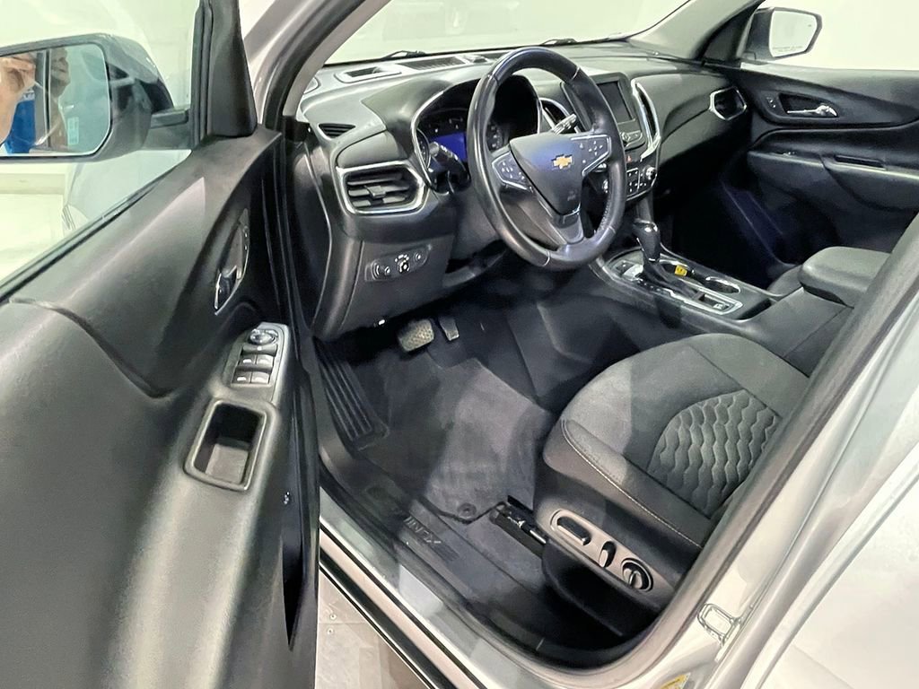 Used 2021 SILVER ICE METALLIC Chevrolet LT image 20