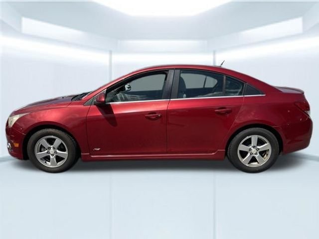 Used 2011 Red Chevrolet 1LT image 10