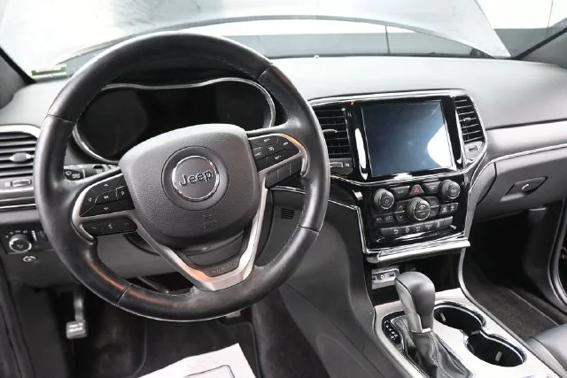 Used 2019 Black Jeep Limited image 30