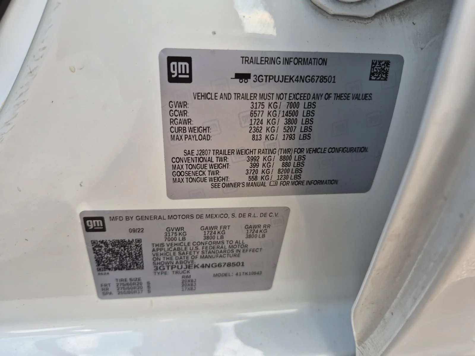 Used 2022 Summit White GMC Elevation image 28