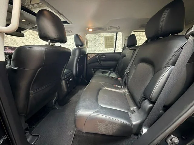 Used 2023 Super Black Nissan SL image 17
