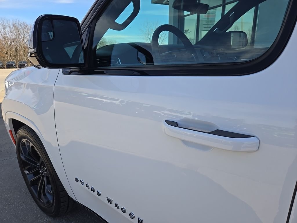 Used 2024 White/off-white Jeep Series II image 27