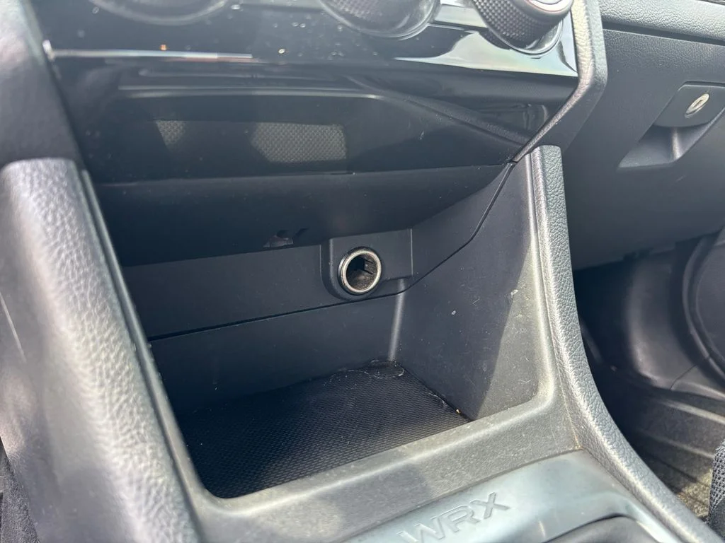 Used 2018 Black Subaru Base image 29