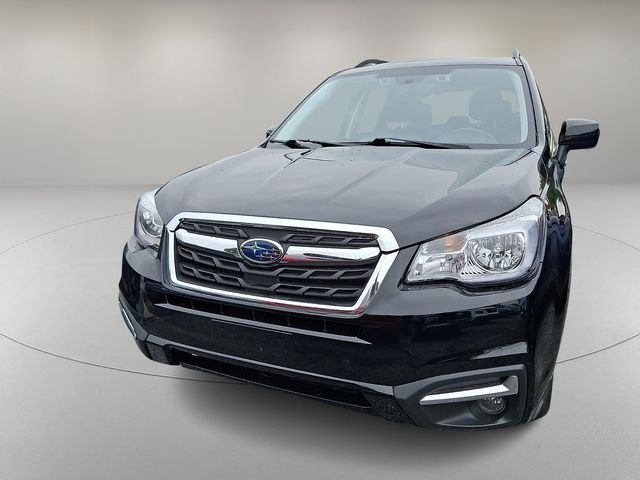 Used 2018 Black Subaru 2.5i Premium image 3