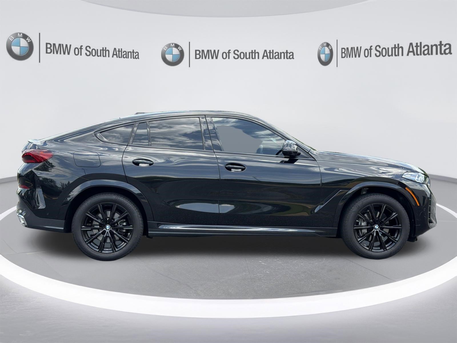 Used 2026 Black Sapphire Metallic BMW xDrive40i image 29