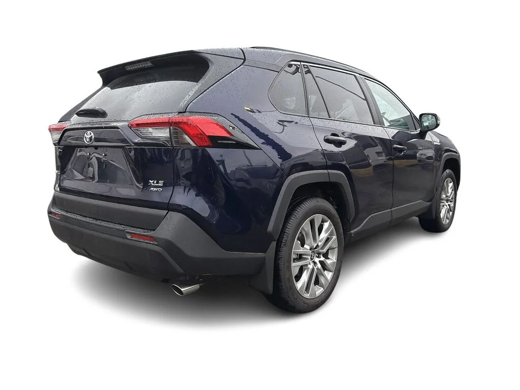 Used 2025 Blueprint Toyota XLE AWD Dilawri Certified   Local BC   1 OWNER image 14
